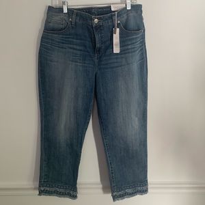 Chicos so slimming Girlfriend Crop Jeans / size 2.5/ NWT